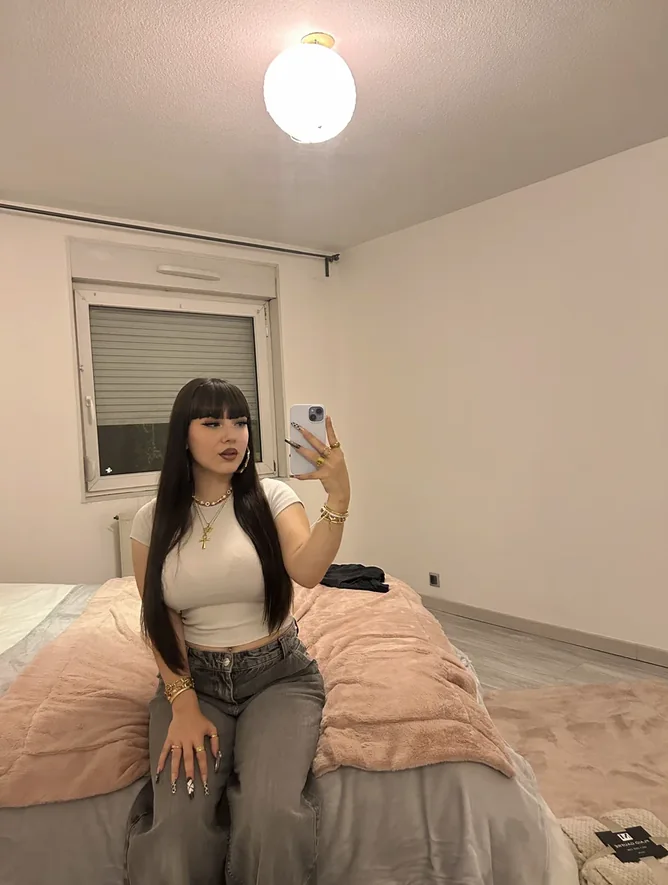 Alicia Meilleurs Gratuit OnlyFans Bourdonné