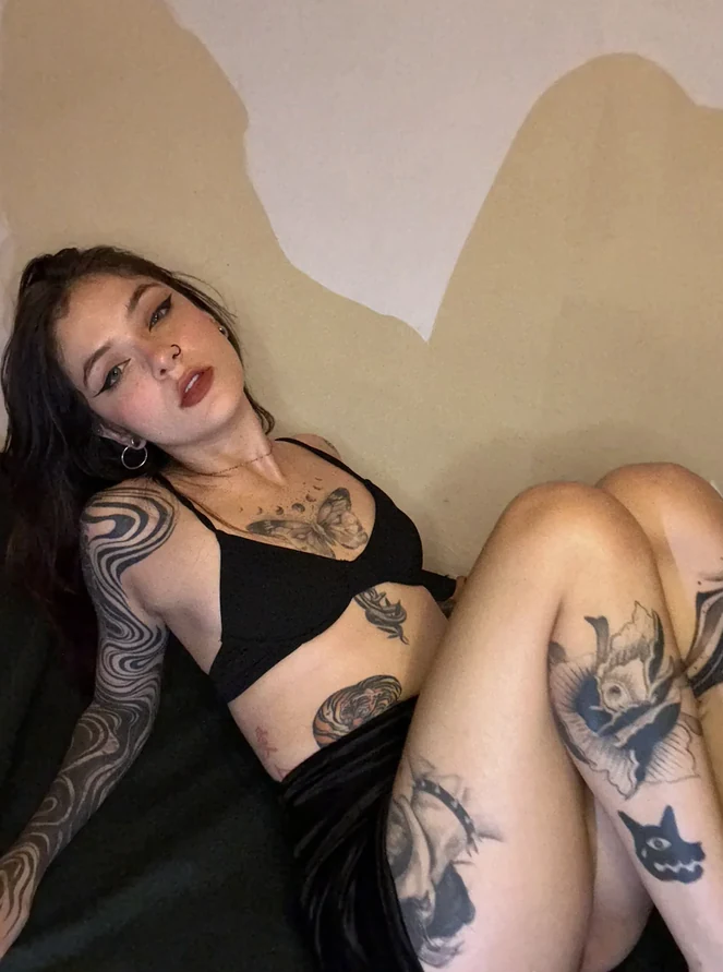 Gratuit OnlyFans Élodie - Champeaux, Île-de-France