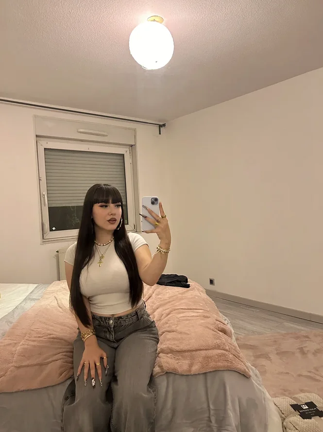 Top OnlyFans Alicia - Chennevières-sur-Marne, Île-de-France