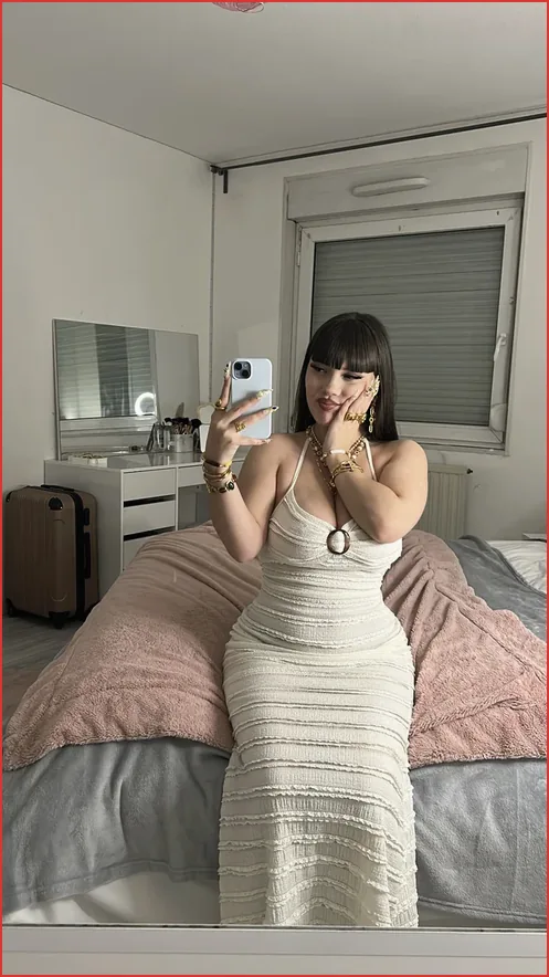 Meilleurs OnlyFans Chenou - Alicia