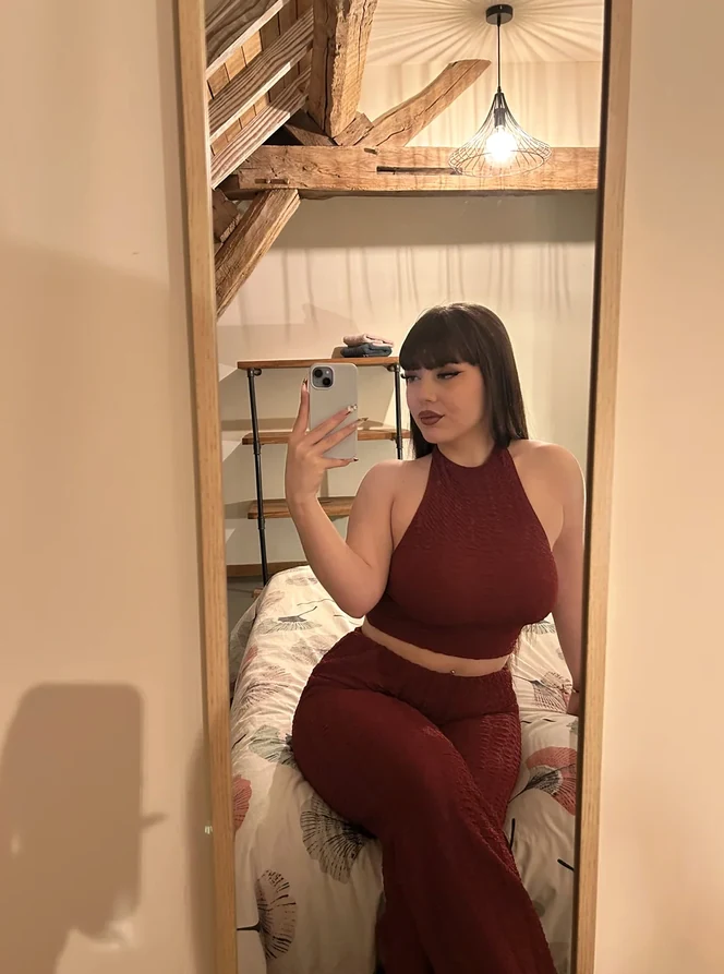 Top OnlyFans Alicia - Fontainebleau, Île-de-France