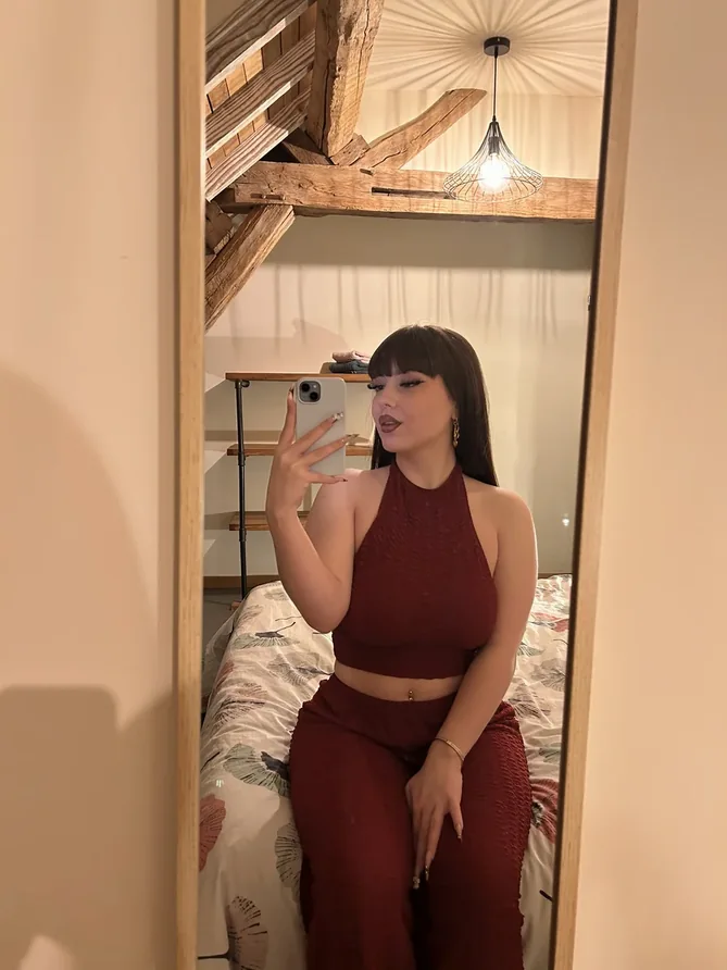 Gratuit OnlyFans Alicia - Gurcy-le-Châtel, Île-de-France
