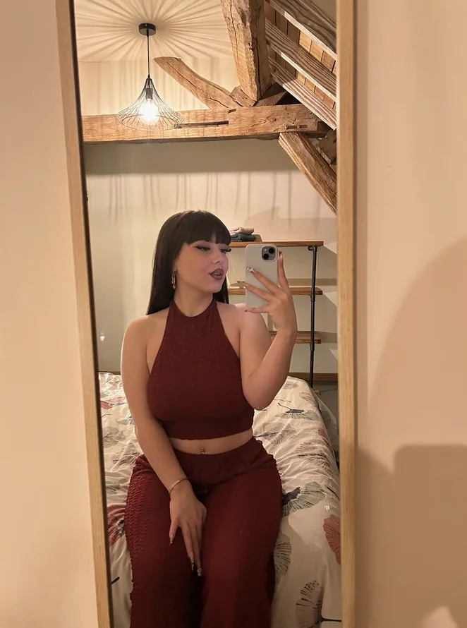 Gratuit OnlyFans Alicia - Le Chesnay, Île-de-France