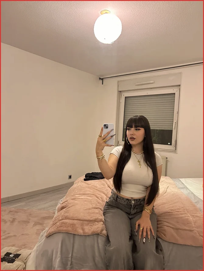 Top OnlyFans Alicia - Saint-Jean-les-Deux-Jumeaux, Île-de-France