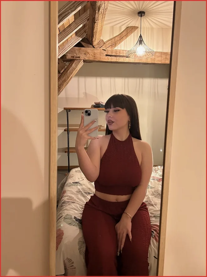 Gratuit OnlyFans Alicia - Tigeaux, Île-de-France