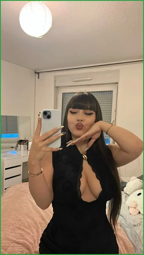 Top OnlyFans Alicia - Vaux-sur-Lunain, Île-de-France