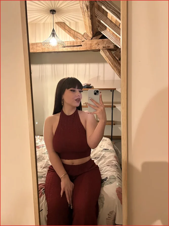 Gratuit OnlyFans Alicia - Villiers-le-Mahieu, Île-de-France